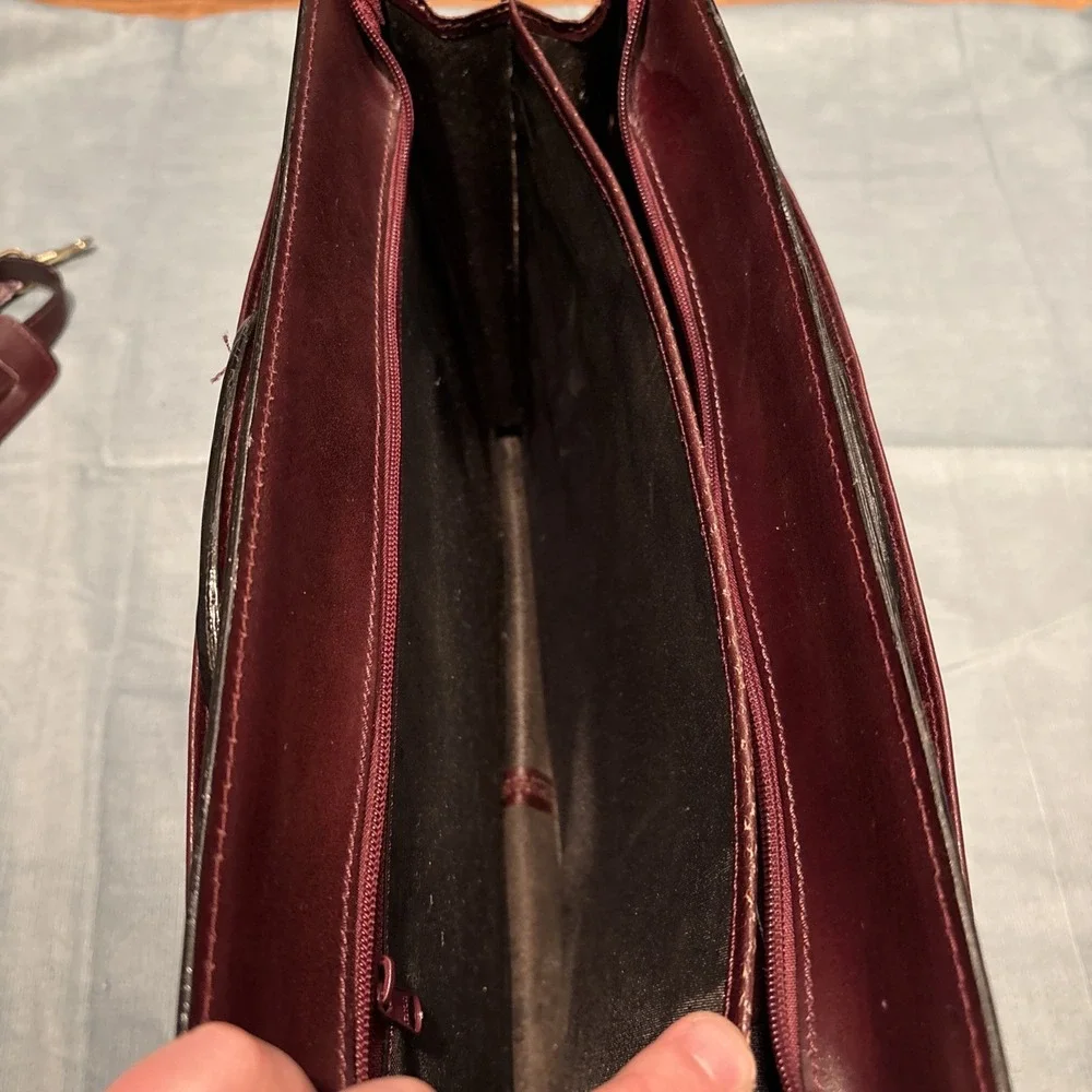 State Farm Vintage Leather Briefcase Portfolio Attache Retractable Handles Brown